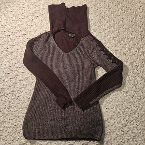 Karv Burgundy Maroon Lace-Up Sleeve Cowlneck + V-neck Sweater